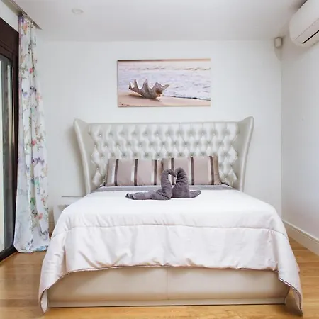 With Heated Pool Three Bedroom וילה La Mareta